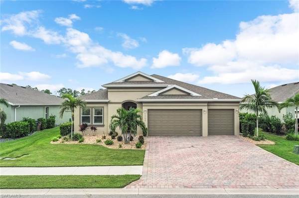 3194 Amadora CIR, Cape Coral, FL 33909