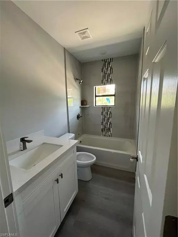 Lehigh Acres, FL 33972,713/715. W 12th ST