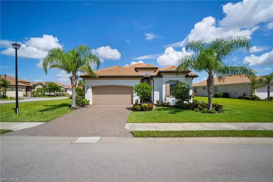 11850 Cantanzaro CT, Fort Myers, FL 33913