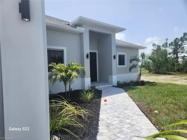 2751 NW 42nd PL, Cape Coral, FL 33993