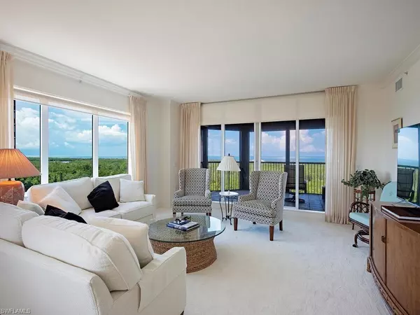 Naples, FL 34108,7425 Pelican Bay BLVD #701