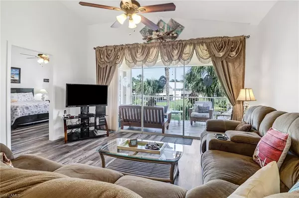 Naples, FL 34110,437 Wiggins Lake CT #202