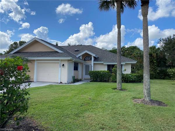 1399 Park Lake DR #20-R, Naples, FL 34110