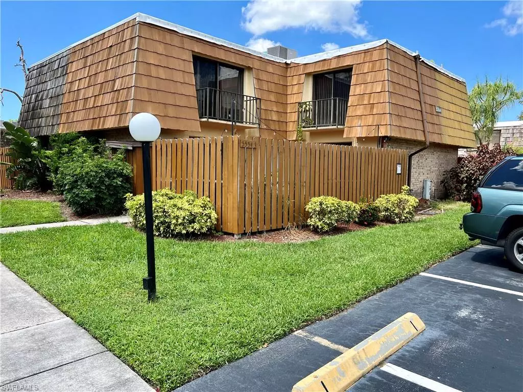 Fort Myers, FL 33907,5554 Malt DR #3