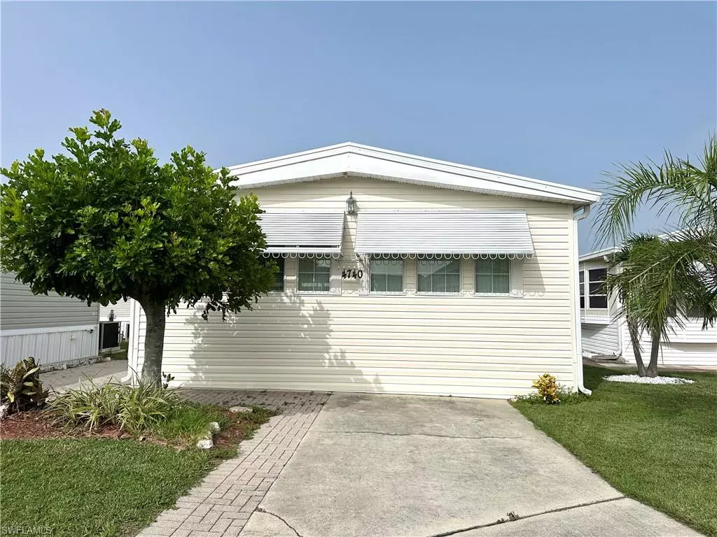 Estero, FL 33928,4740 Candlestick CT W