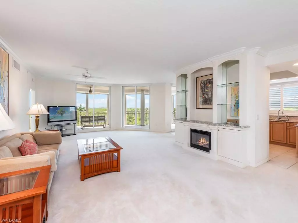 Naples, FL 34110,1001 Arbor Lake DR #408