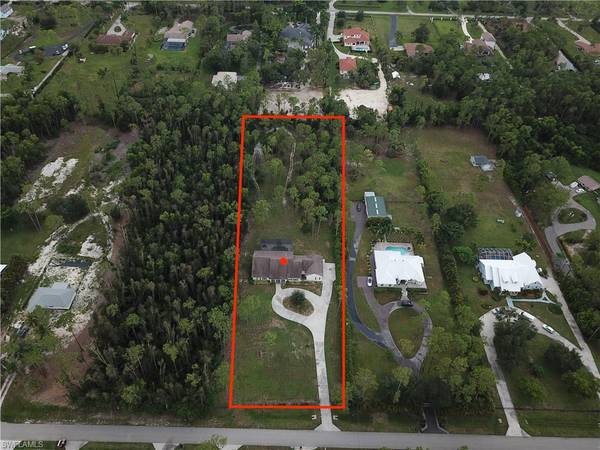 5790 Standing Oaks LN, Naples, FL 34119