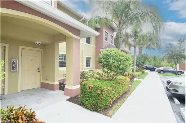 Naples, FL 34120,9089 Gervais CIR #2004