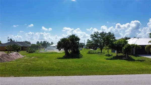 301 NW 23rd AVE, Cape Coral, FL 33993