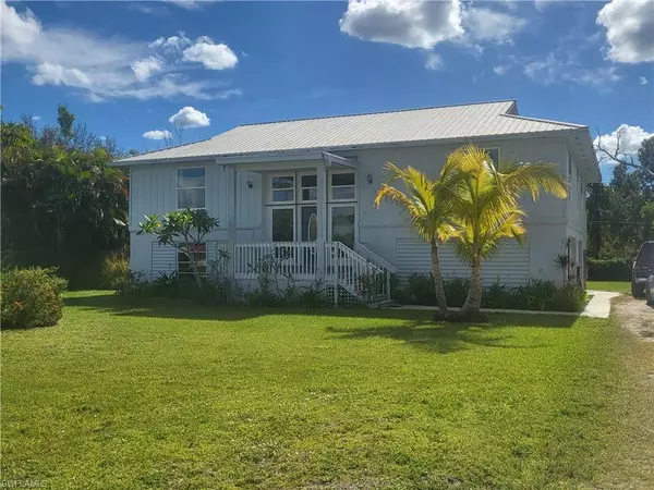 5865 Tahiti DR, Bokeelia, FL 33922