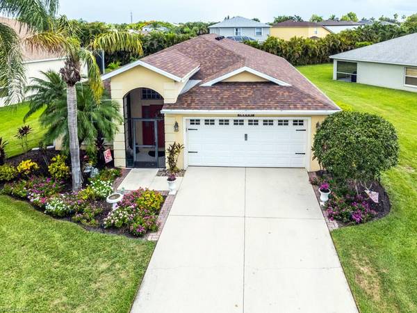 11555 Woodmount LN, Estero, FL 33928