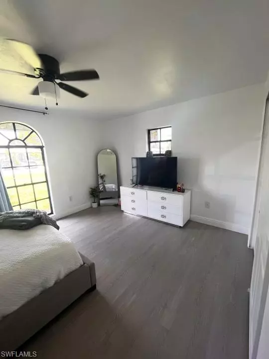 Fort Myers, FL 33967,7055-7057 Babcock RD
