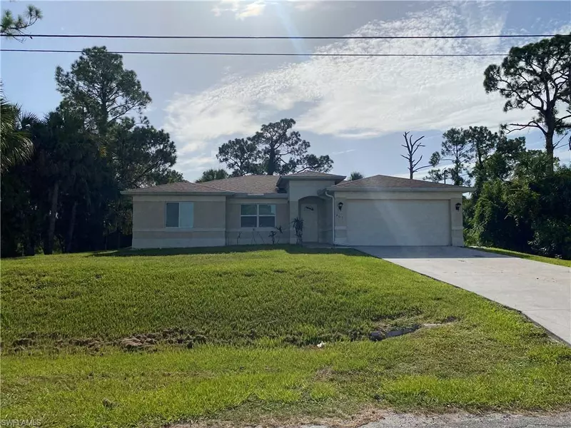 607 W 7th ST, Lehigh Acres, FL 33972