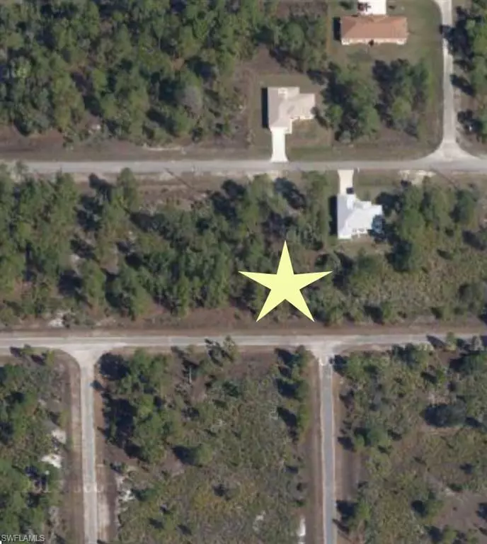 Lehigh Acres, FL 33972,334 Sapphire ST