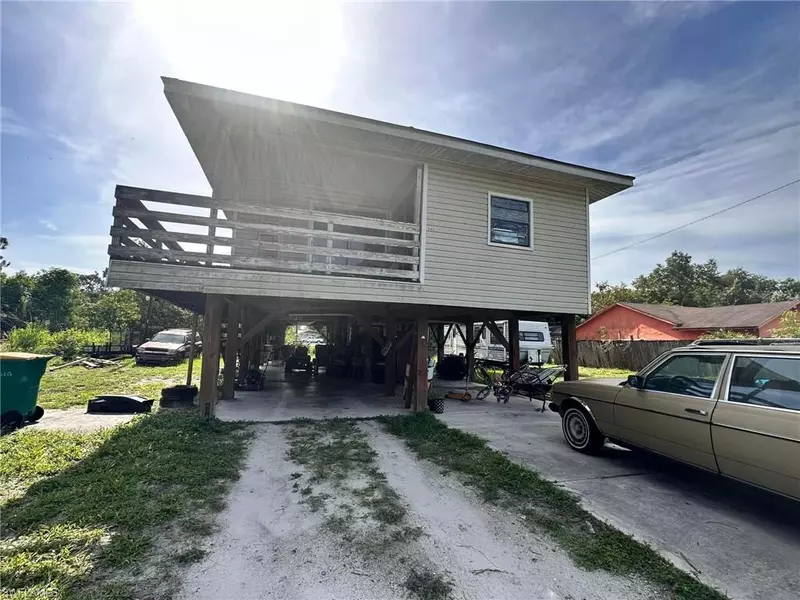 1422 Tangerine ST, Immokalee, FL 34142