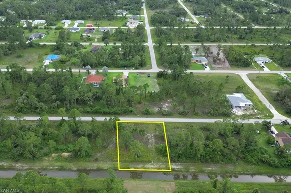 Lehigh Acres, FL 33974,1233 Cordoba St E