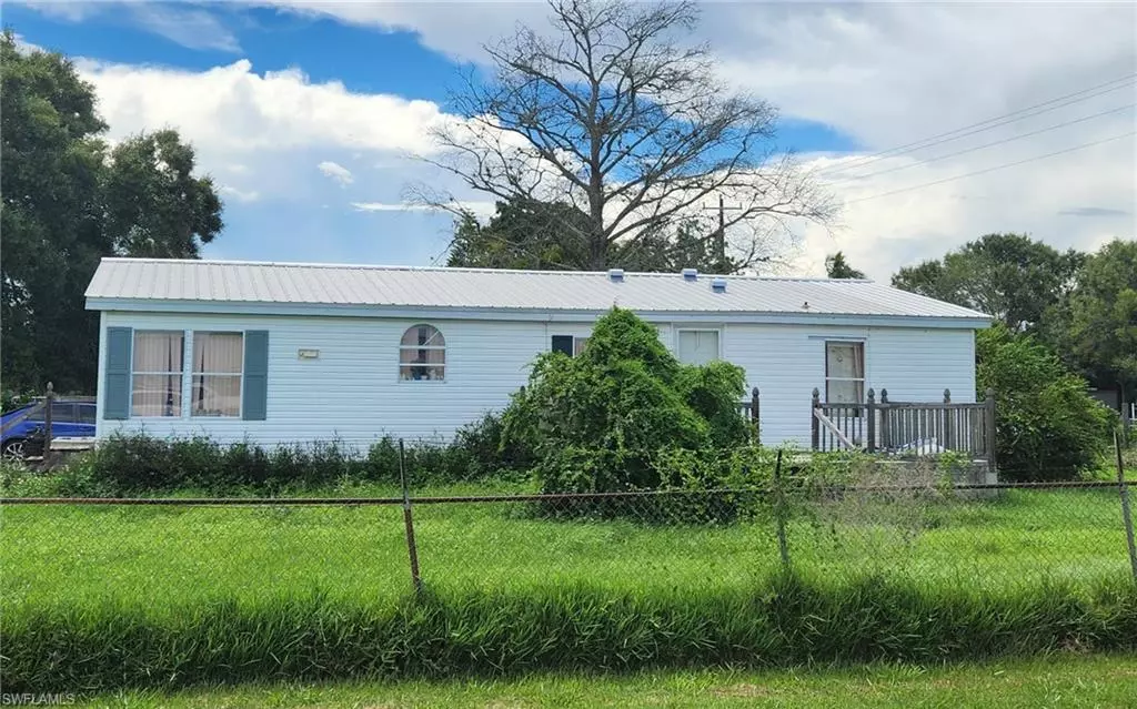 Moore Haven, FL 33471,299 5th ST