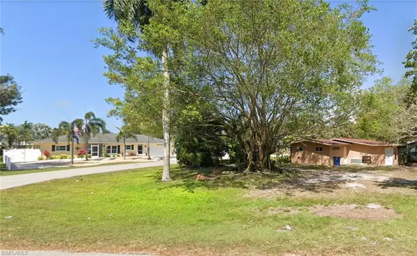 Fort Myers, FL 33908,16781 Gina WAY