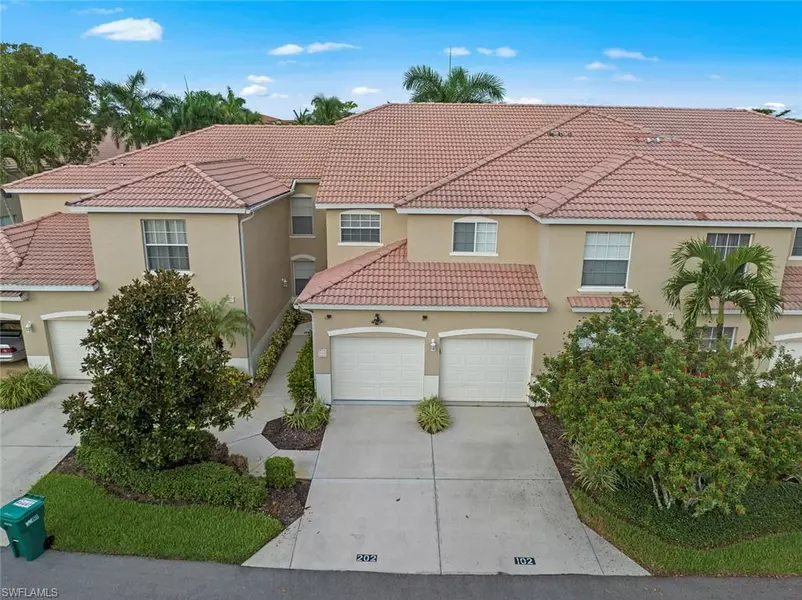 343 Dover PL #A-202, Naples, FL 34104