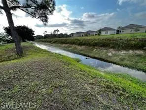 Lehigh Acres, FL 33936,19400 Orchidtree CT