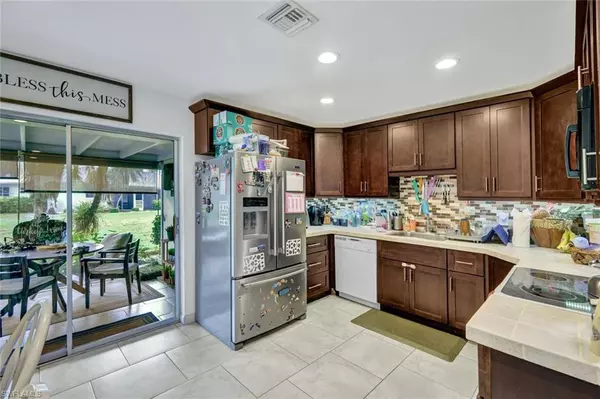 Naples, FL 34110,171 Crown DR #10