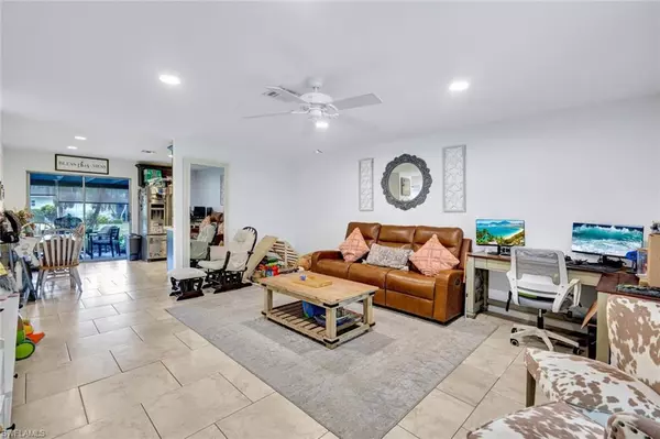 Naples, FL 34110,171 Crown DR #10