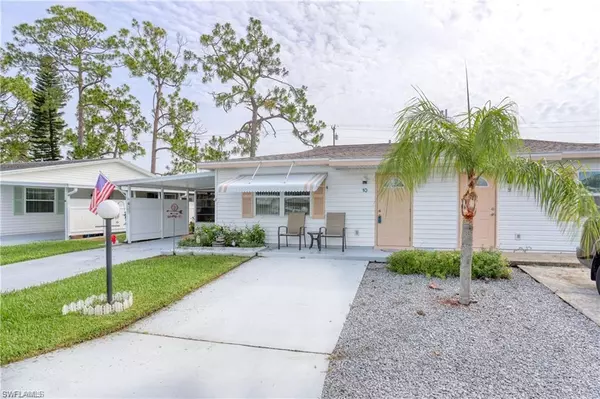 10 Desert Candle CIR, Lehigh Acres, FL 33936