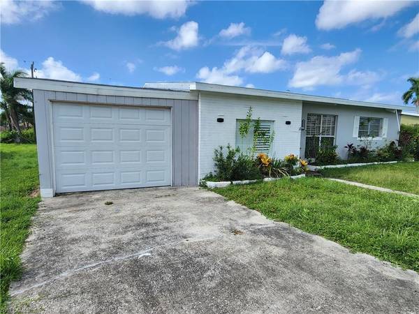 9949 Birr ST, Fort Myers, FL 33919