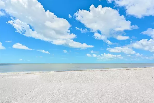 Fort Myers Beach, FL 33931,4633 Estero BLVD #201