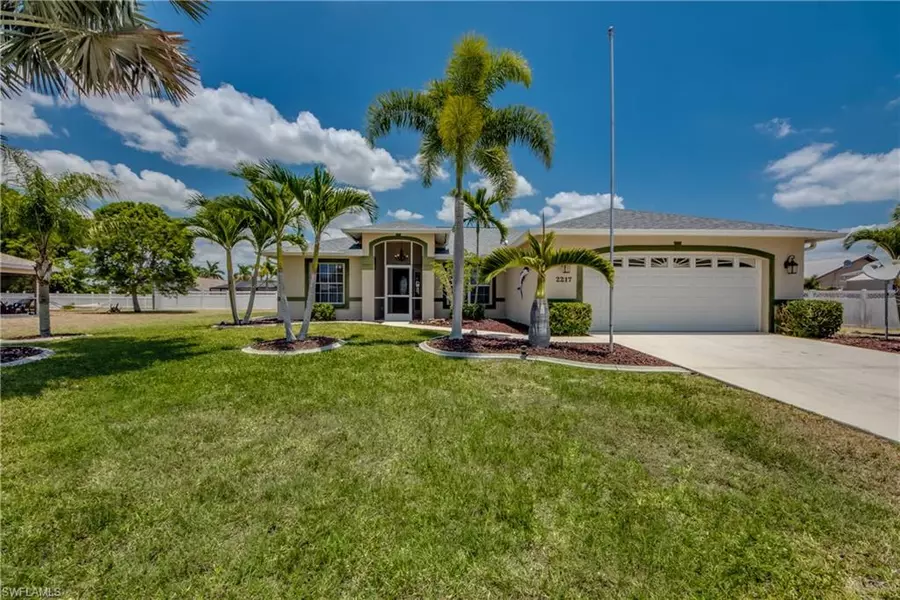 2217 SE 11th ST, Cape Coral, FL 33990