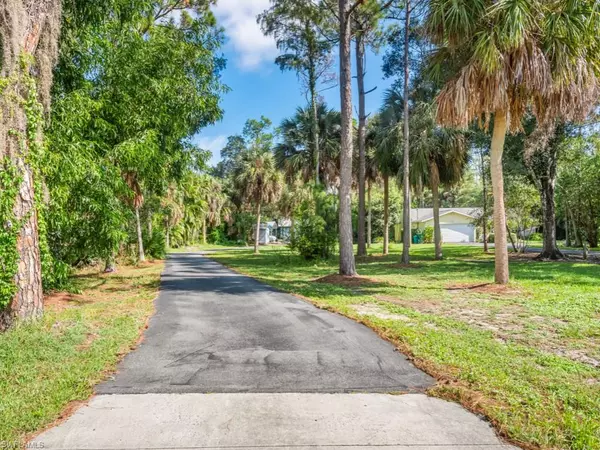 Naples, FL 34116,6031 Dogwood WAY