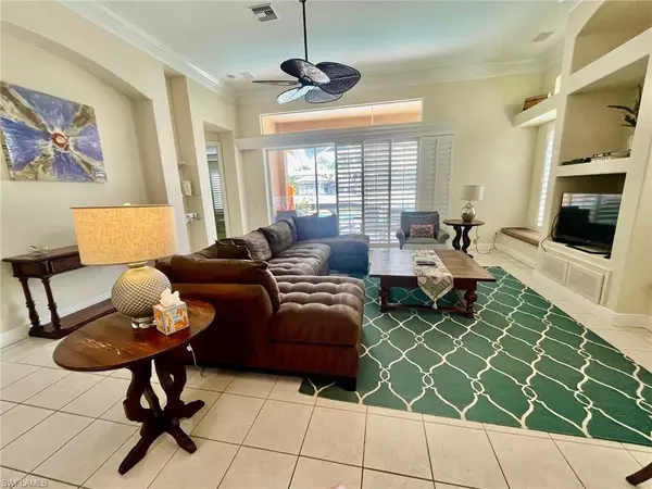 Naples, FL 34109,1820 Pondside LN