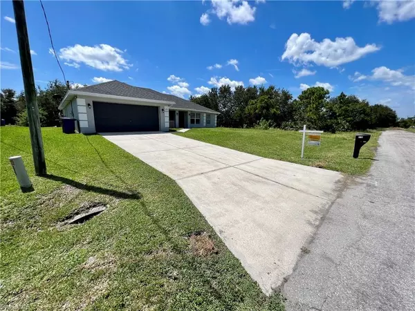 Lehigh Acres, FL 33971,2711 48th ST W