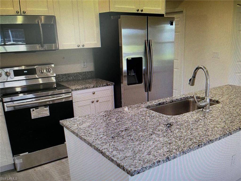 Cape Coral, FL 33991,606-608 SW 8th PL