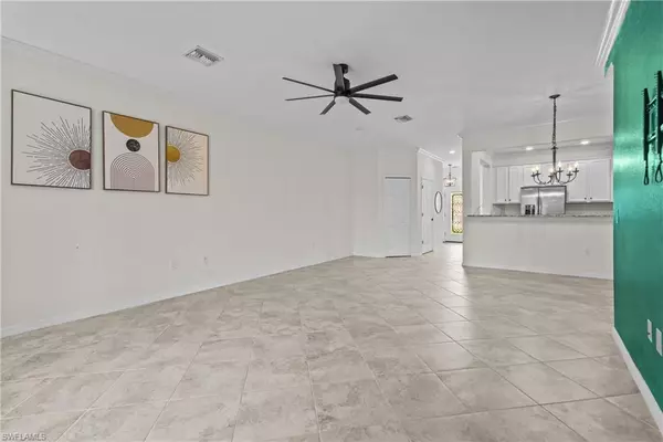 Fort Myers, FL 33966,8879 Via Isola CT