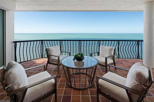 1221 Gulf Shore BLVD N #902, Naples, FL 34102