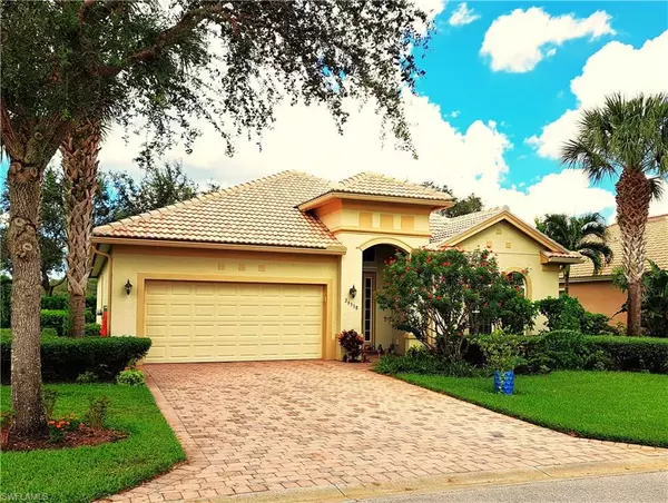 26338 Stonewall LN, Bonita Springs, FL 34135