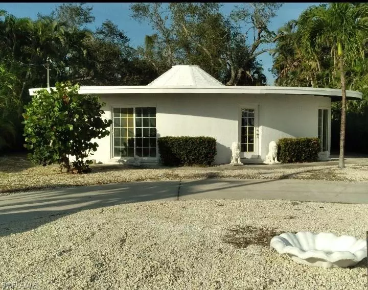 301 Donora BLVD, Fort Myers Beach, FL 33931