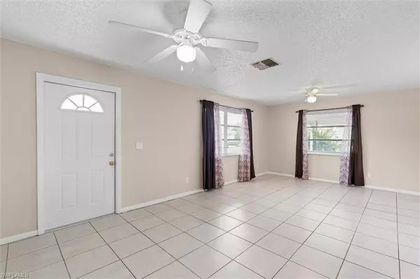 Lehigh Acres, FL 33936,20 Desert Candle CIR