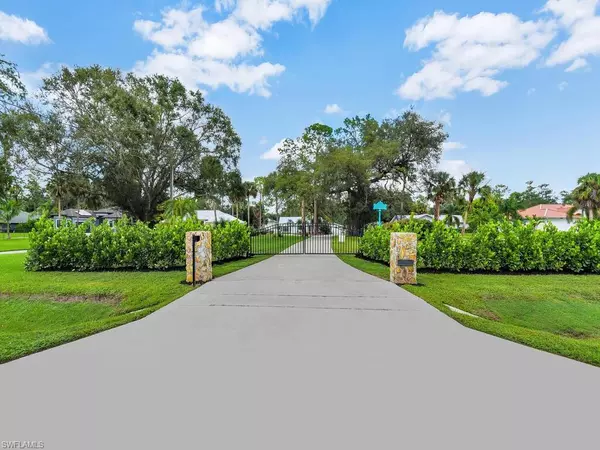 Naples, FL 34116,5691 Dogwood WAY