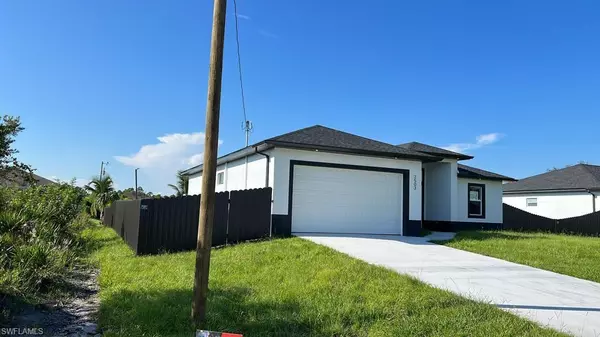2507 26TH ST W, Lehigh Acres, FL 33971