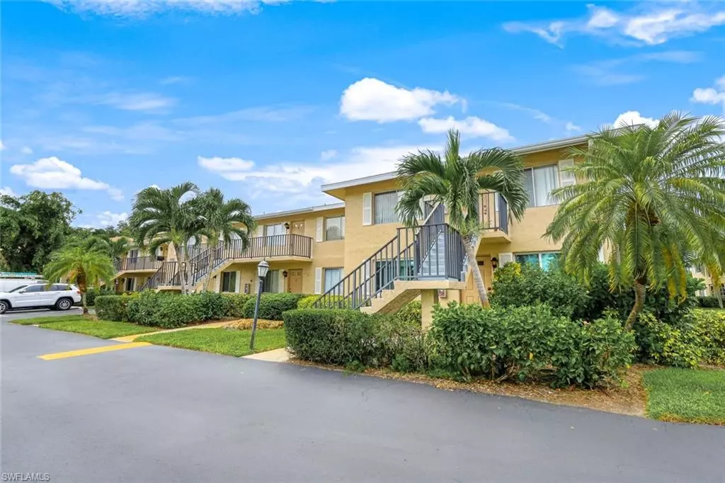 Naples, FL 34112,118 Palm DR #2974