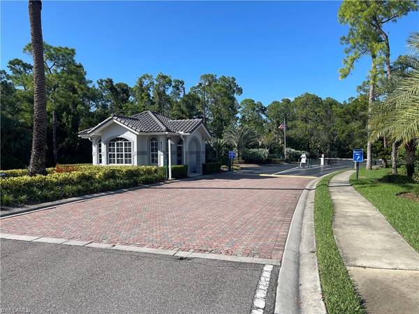 292 Belina DR #806,  Naples,  FL 34104