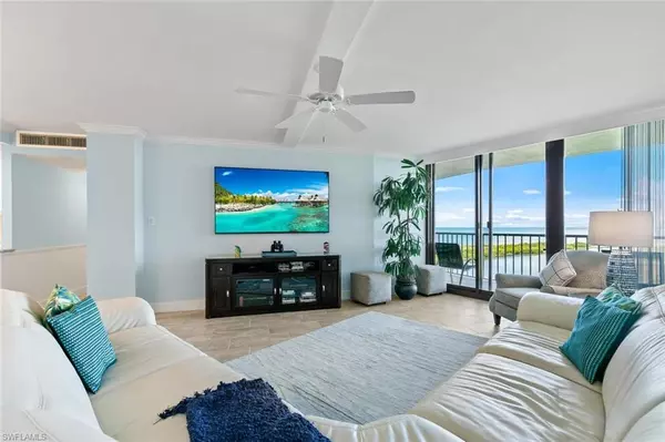 Marco Island, FL 34145,440 Seaview CT #1608