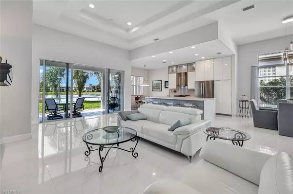 Naples, FL 34109,3384 Sandpiper Way WAY