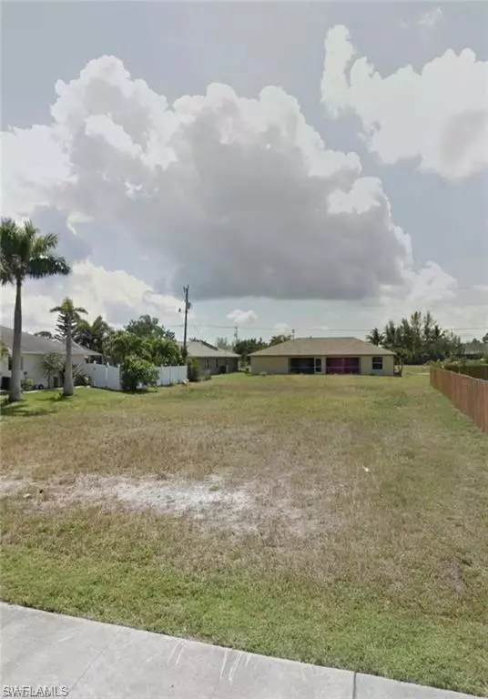 Cape Coral, FL 33914,1700 Beach PKWY W