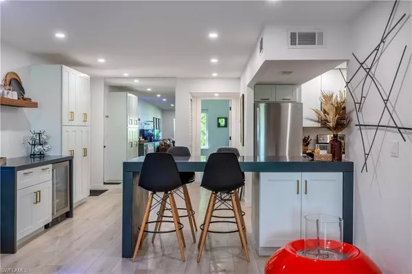 Sarasota, FL 34231,1603 Bayhouse Point DR #111