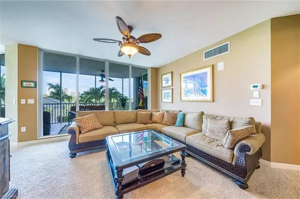 Naples, FL 34110,315 Dunes BLVD #205