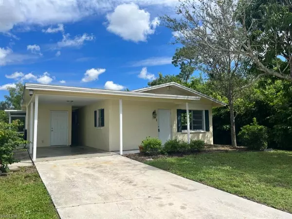 3177 WOODSIDE AVE, Naples, FL 34112