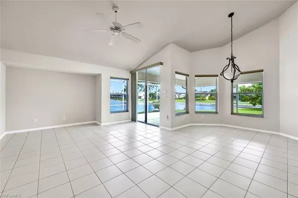 Naples, FL 34104,6649 Middlesex PL